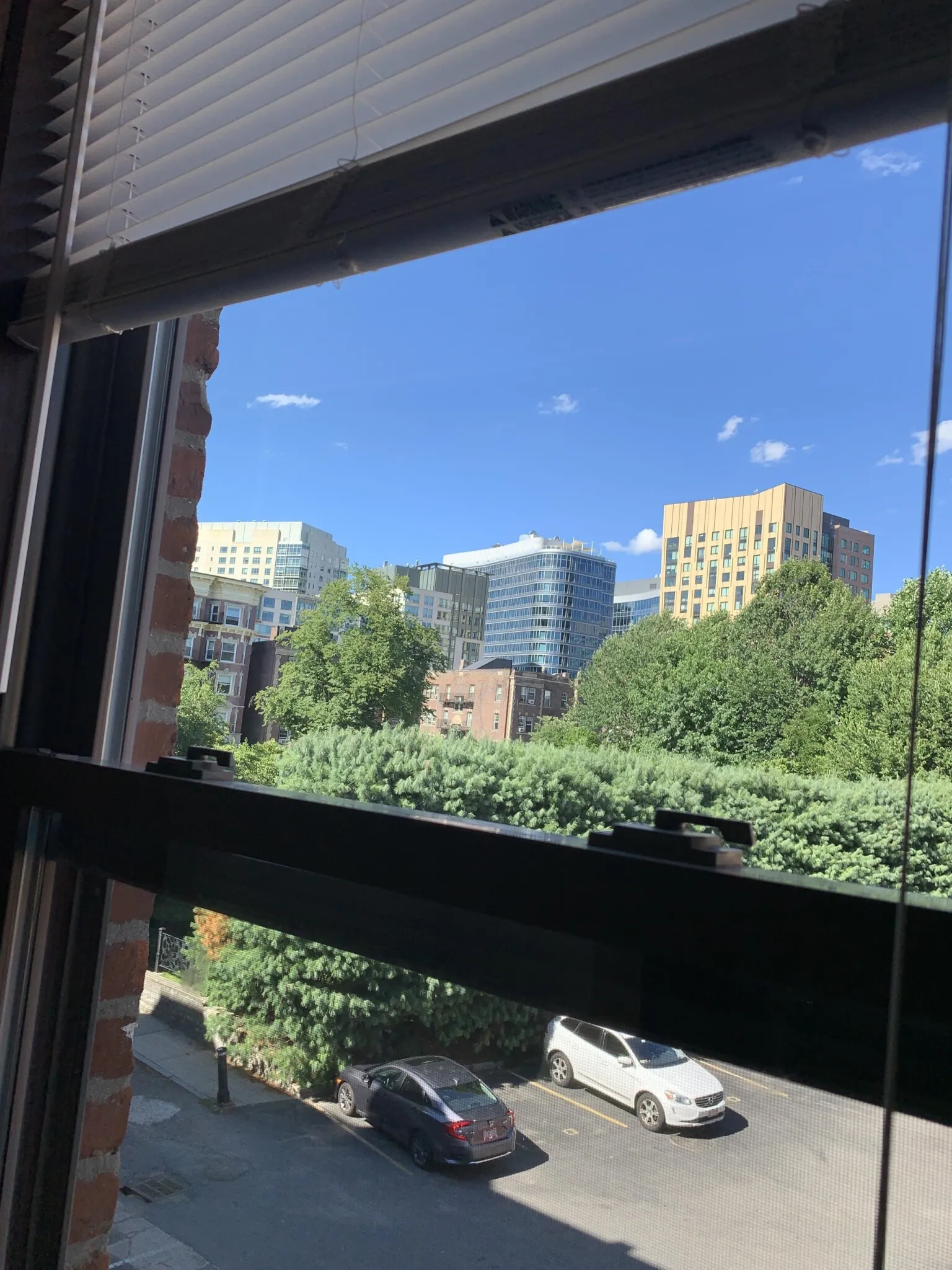 2 split bed, 1 bath apartment for rent at 223 Park Dr Unit 42, Fenway — photo 11 of 12