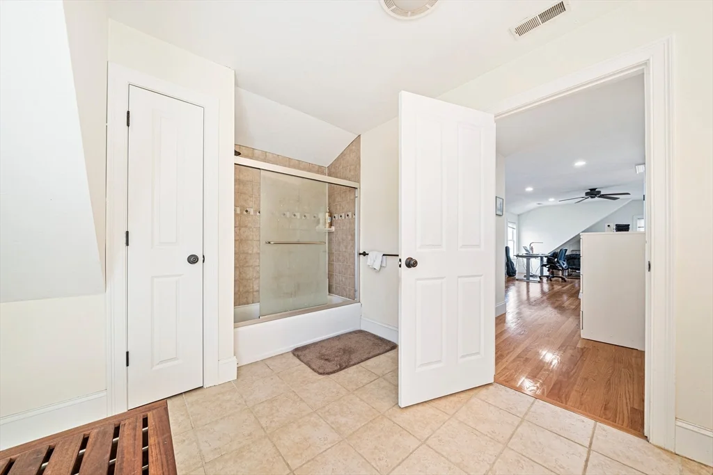 3 bed, 2 bath apartment for rent at 223 Robbins St Unit 1, Waltham — photo 17 of 22