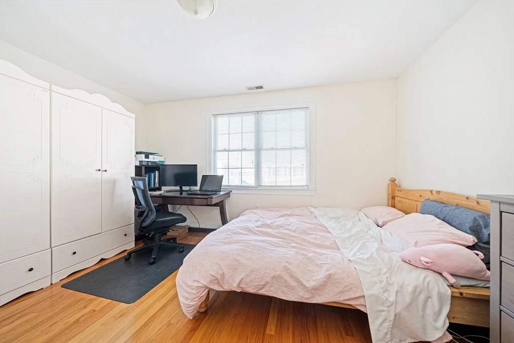 3 bed, 2 bath apartment for rent at 223 Robbins St Unit 1, Waltham — photo 11 of 22