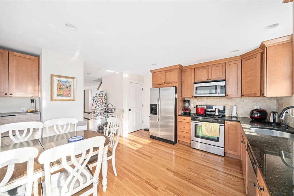 3 bed, 2 bath apartment for rent at 223 Robbins St Unit 1, Waltham — photo 7 of 22