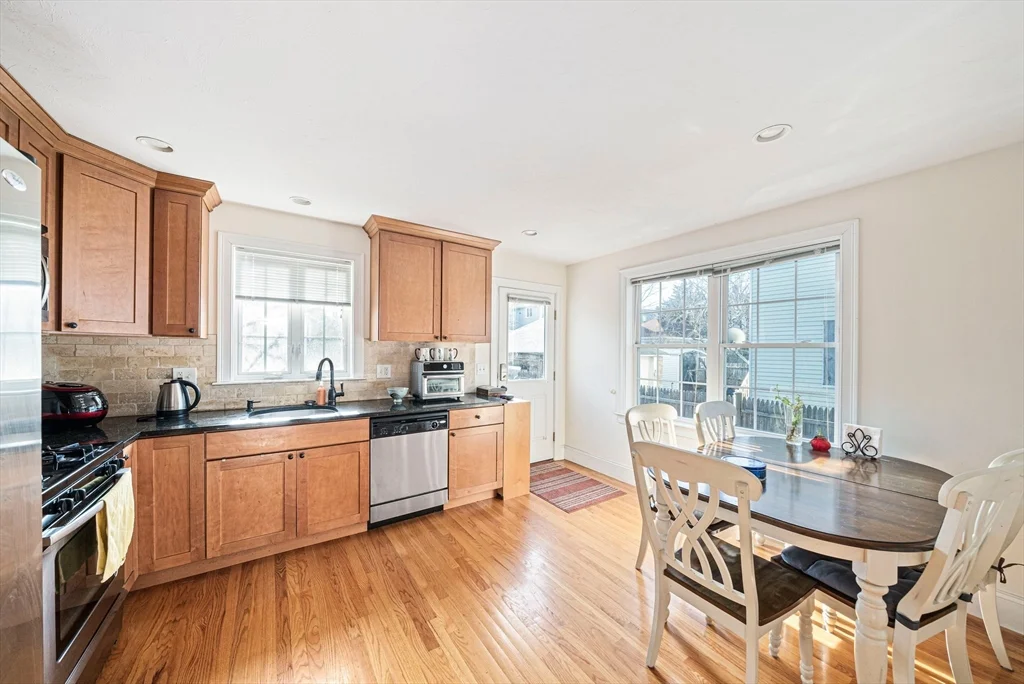3 bed, 2 bath apartment for rent at 223 Robbins St Unit 1, Waltham — photo 6 of 22