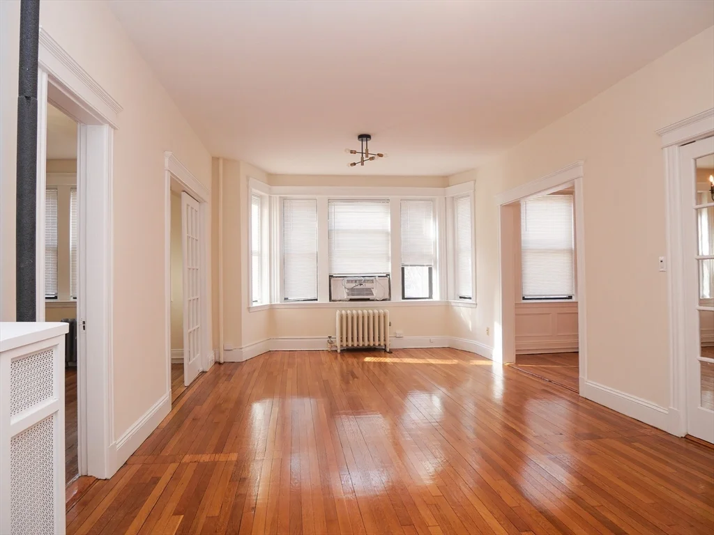 4 bed, 2 bath apartment for rent at 223 Saint Paul Unit 2, Brookline — photo 6 of 19