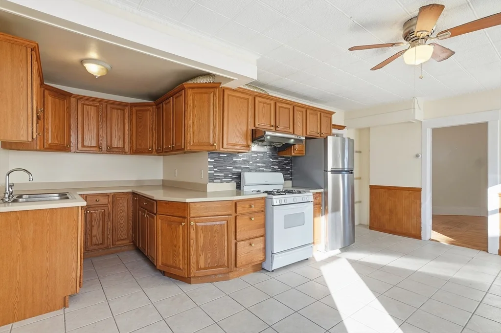 2 bed, 1 bath apartment for rent at 223 School St Unit 1, Lowell — photo 1 of 21