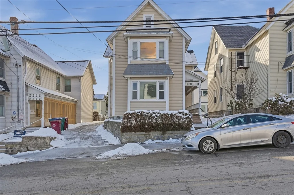 2 bed, 1 bath apartment for rent at 223 School St Unit 1, Lowell — photo 21 of 21
