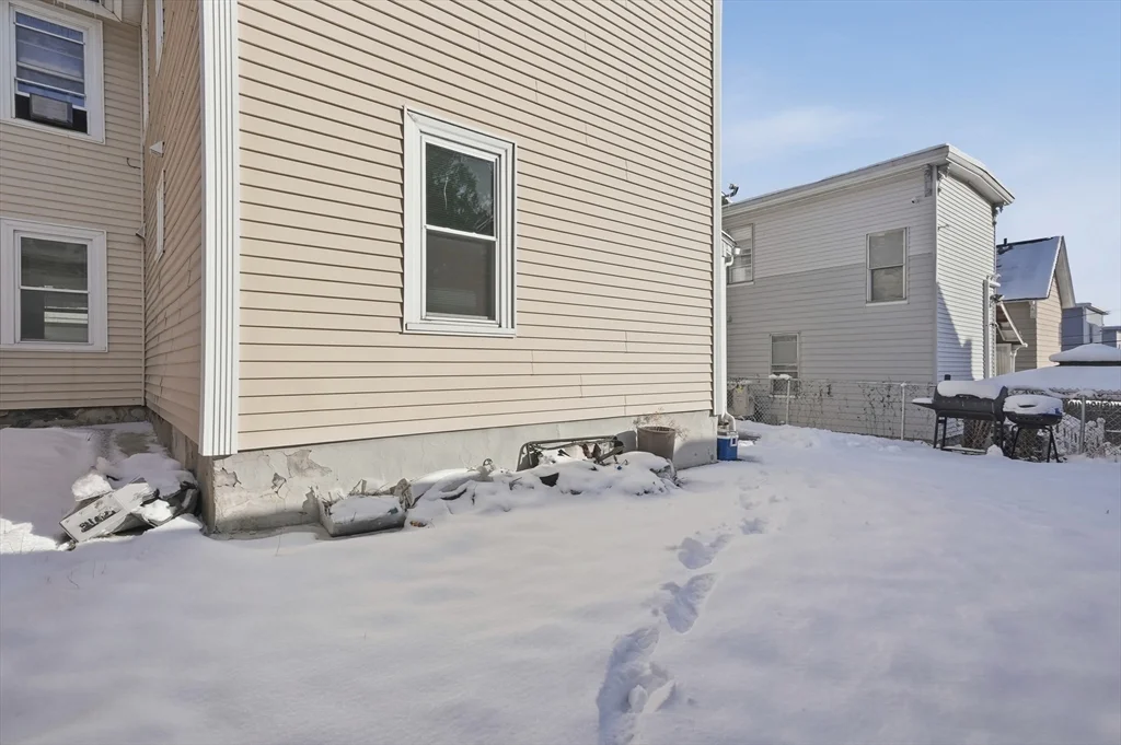 2 bed, 1 bath apartment for rent at 223 School St Unit 1, Lowell — photo 20 of 21