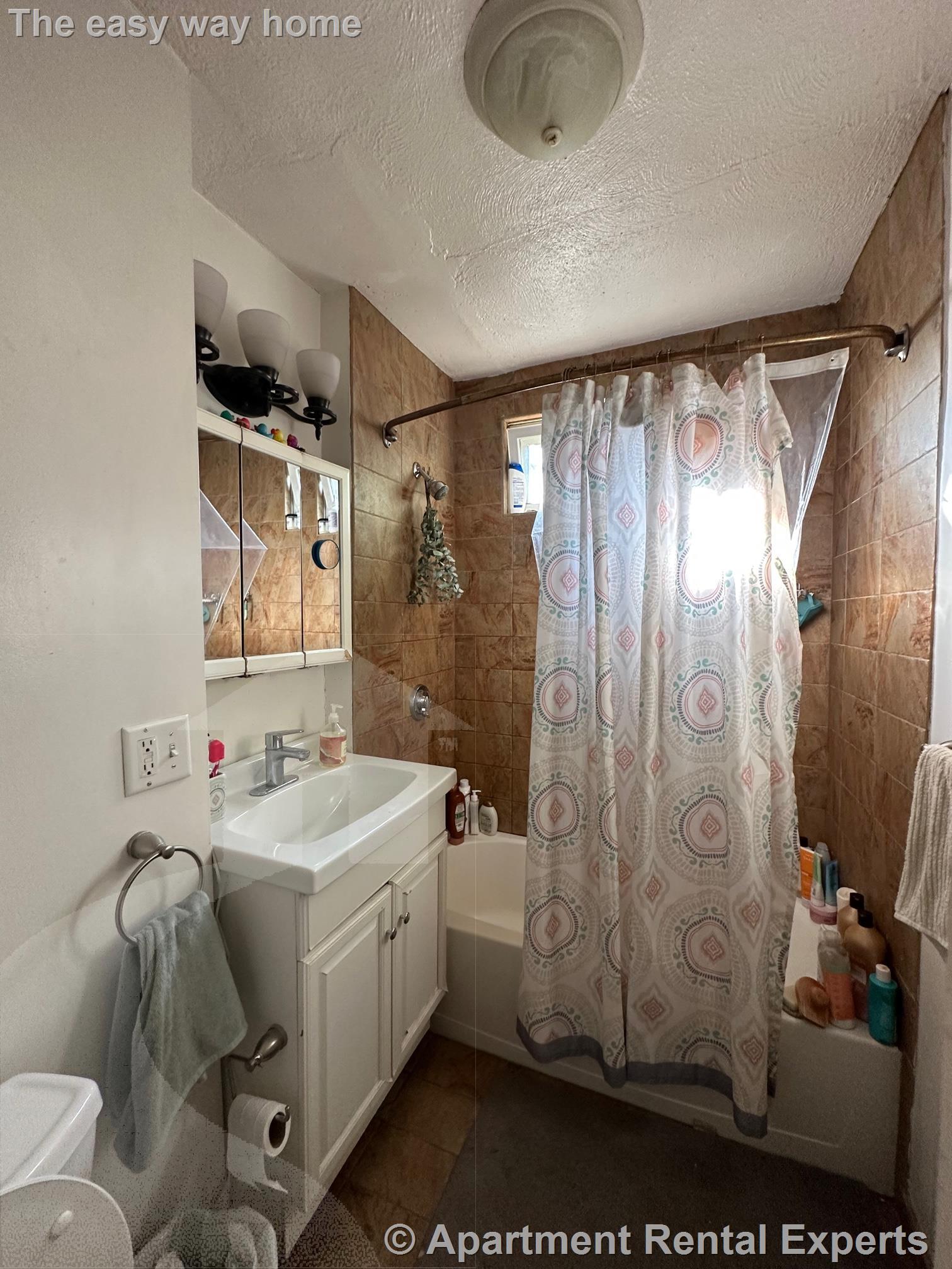 3 bed, 1 bath apartment for rent at 223 Summer St Unit 2L, Porter Square — photo 7 of 13