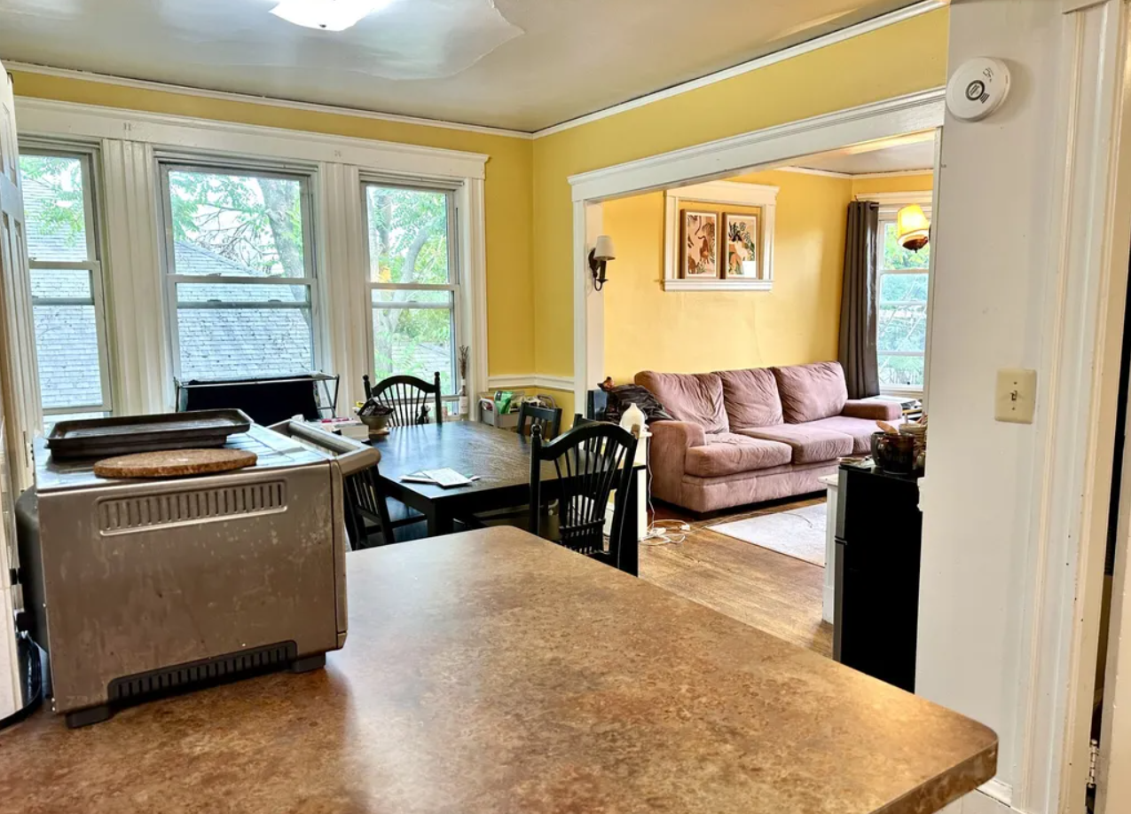 3 bed, 1 bath apartment for rent at 223 Summer St Unit 3R, Spring Hill — photo 8 of 23