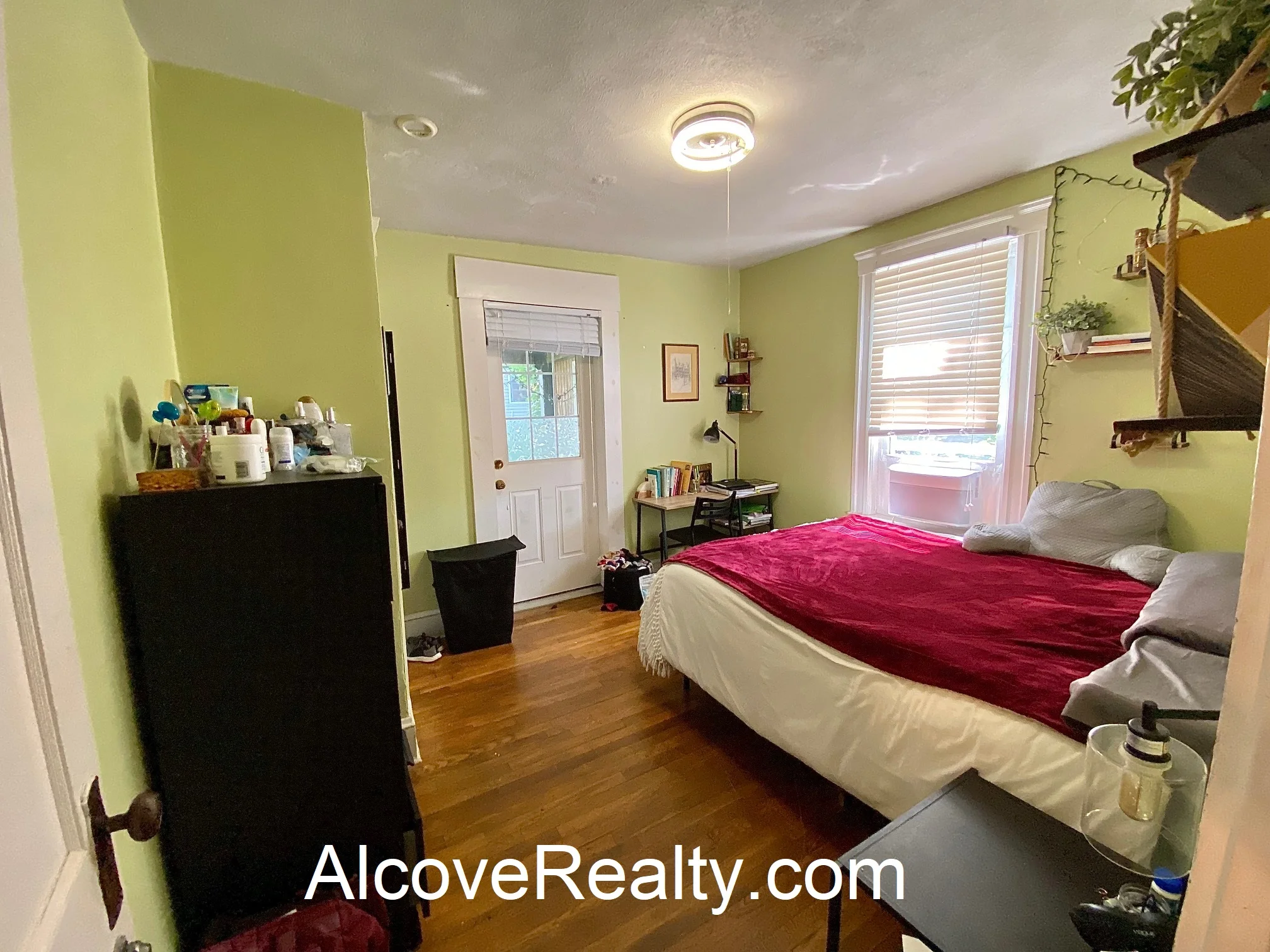 2 bed, 1 bath apartment for rent at 223 Summer St Unit R, Spring Hill — photo 6 of 9