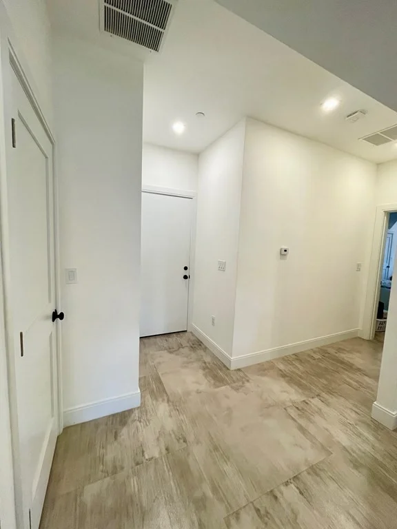 2 bed, 2 bath apartment for rent at 2239 Washington St Unit 302, Canton — photo 9 of 26