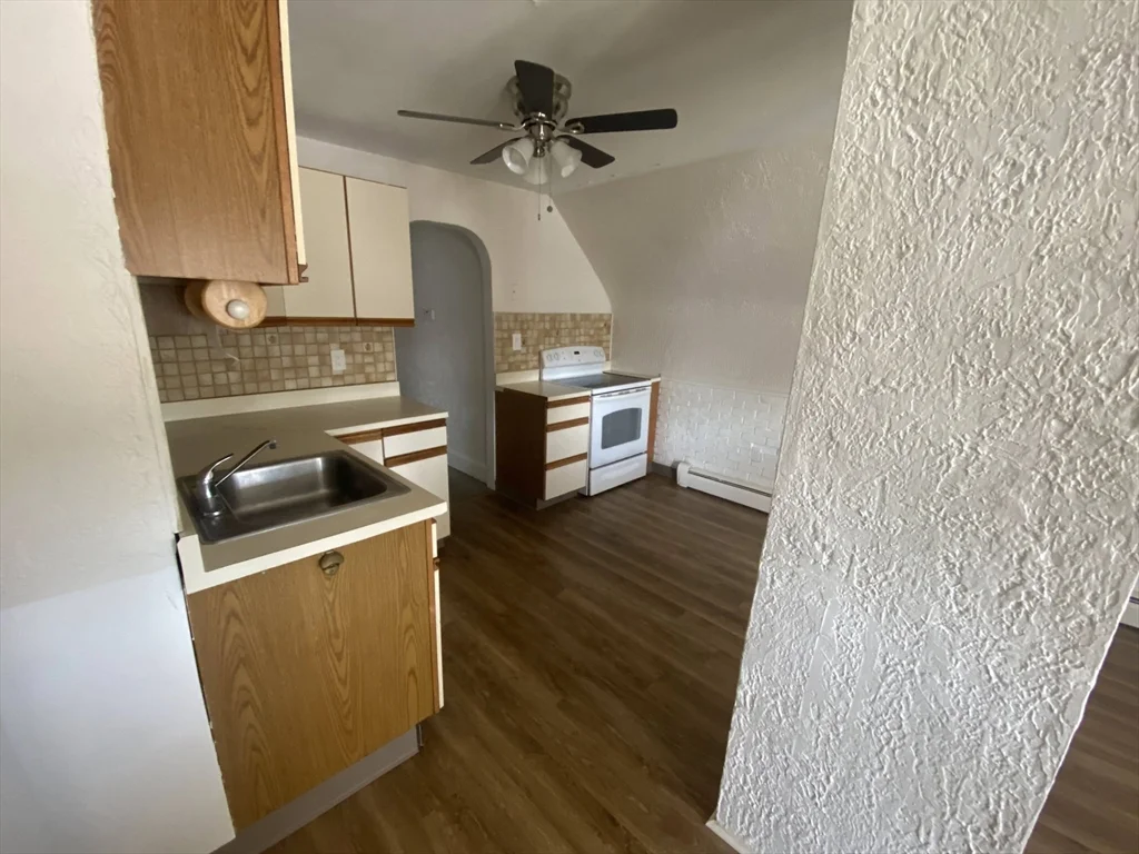 2 bed, 1 bath apartment for rent at 224-226 Harvard St Unit 3, Medford