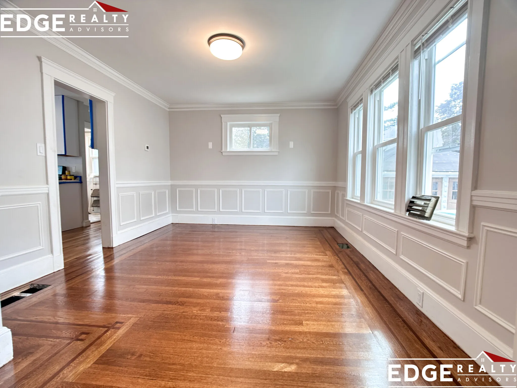 4 bed, 2 bath apartment for rent at 224 Faneuil St Unit 1, Brighton — photo 6 of 11