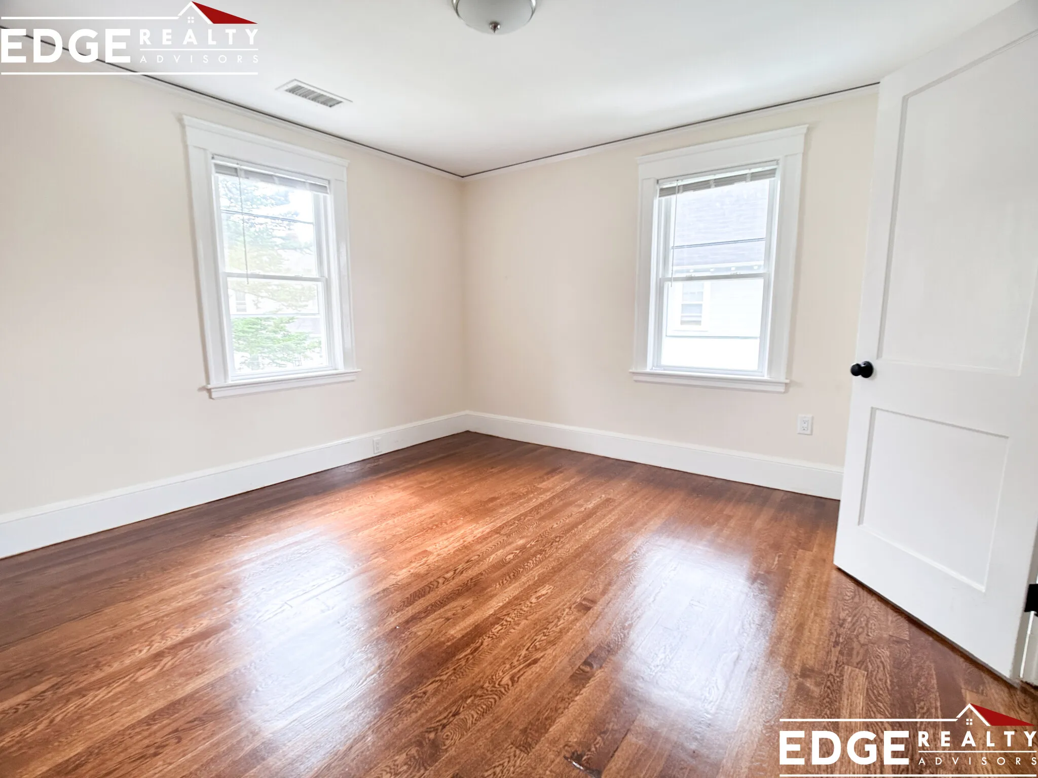 4 bed, 2 bath apartment for rent at 224 Faneuil St Unit 1, Brighton — photo 10 of 11