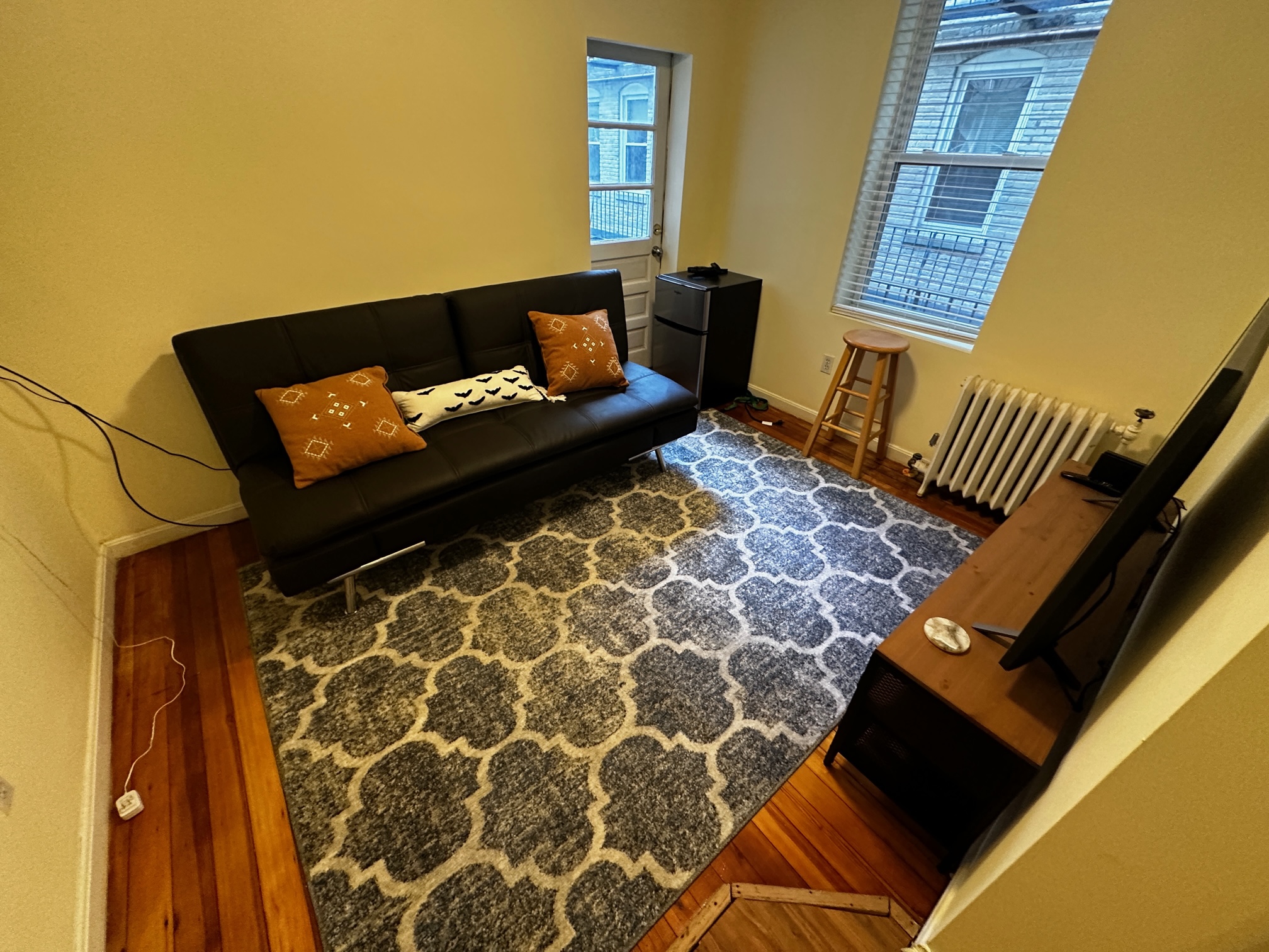 3 bed, 1 bath apartment for rent at 224 Hanover St Unit 10, North End — photo 5 of 6