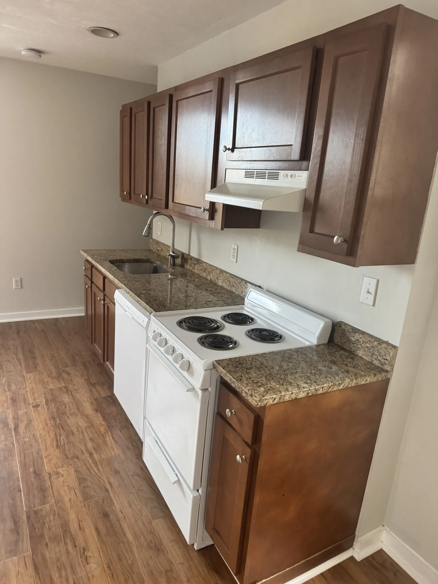 3 bed, 1 bath apartment for rent at 224 Hanover St Unit 15, North End