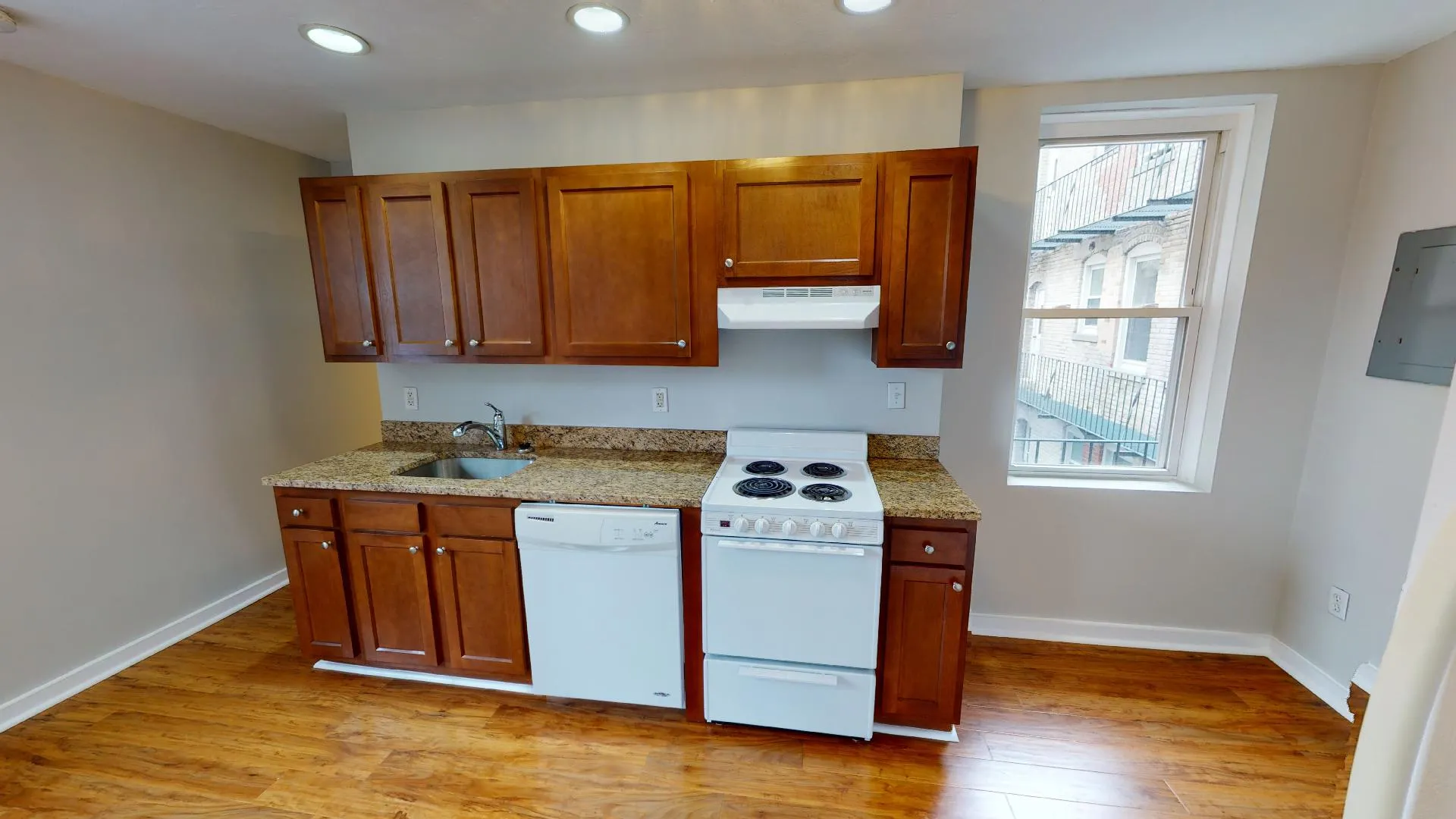 3 bed, 1 bath apartment for rent at 224 Hanover St Unit 15, North End — photo 34 of 75