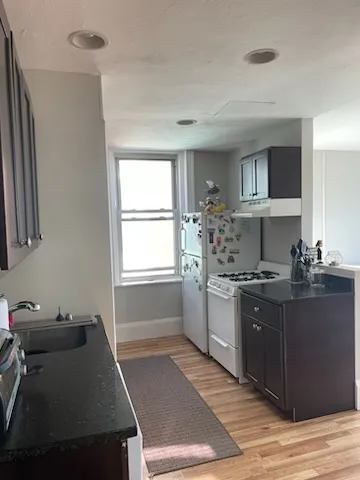 3 bed, 1 bath apartment for rent at 224 Hanover St Unit 17, North End — photo 14 of 25