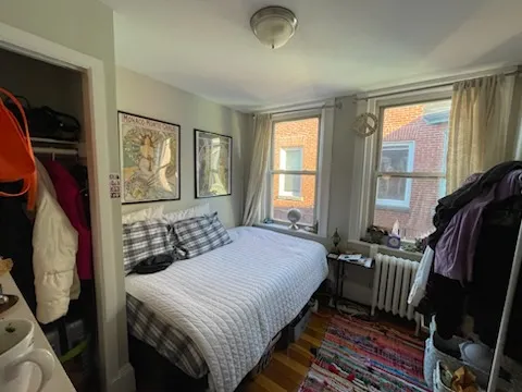 3 bed, 1 bath apartment for rent at 224 Hanover St Unit 17, North End — photo 11 of 25
