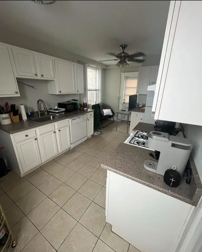 3 bed, 1 bath apartment for rent at 224 Hanover St Unit 20, North End — photo 14 of 35
