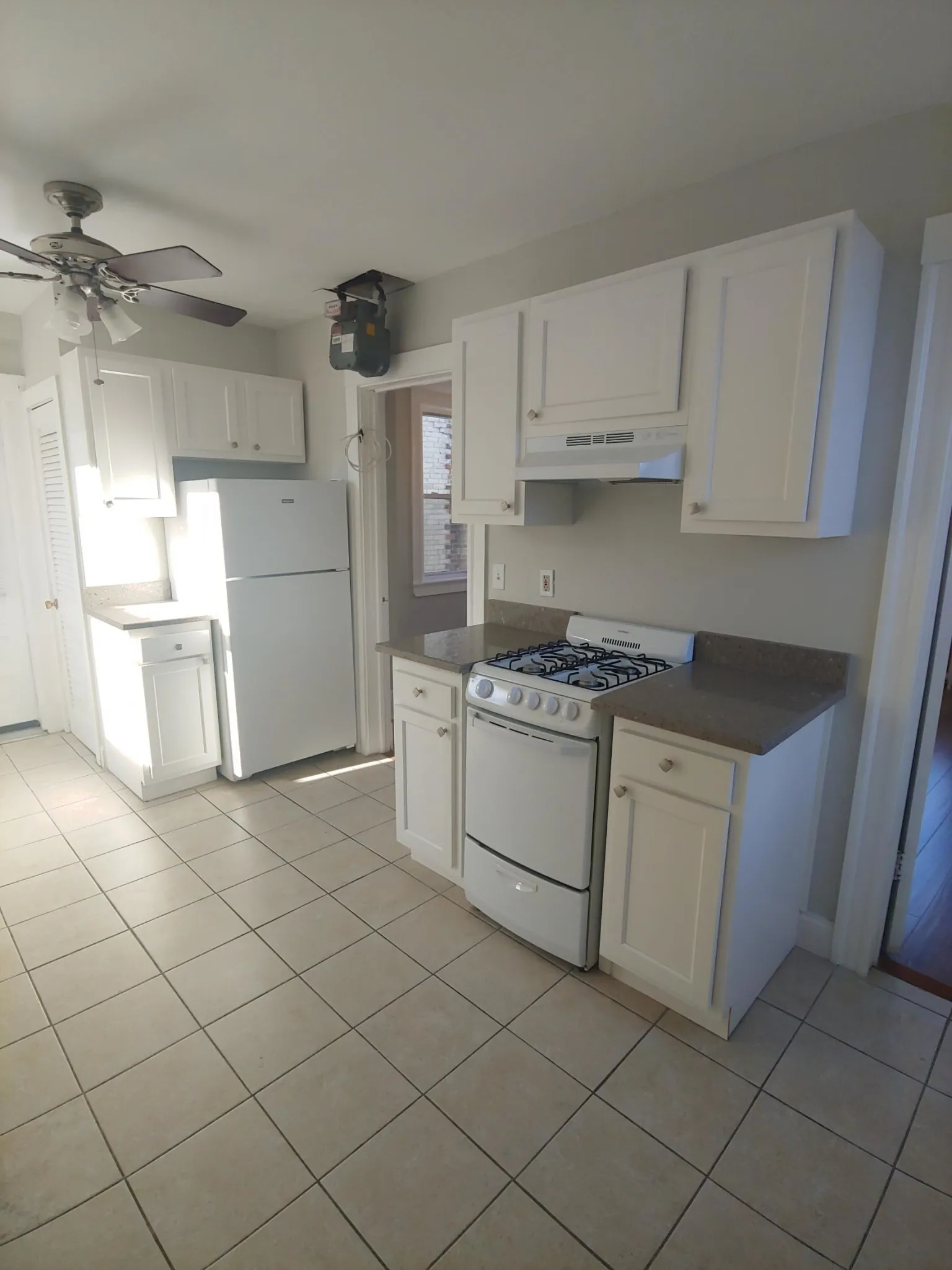 3 bed, 1 bath apartment for rent at 224 Hanover St Unit 20, North End — photo 23 of 35