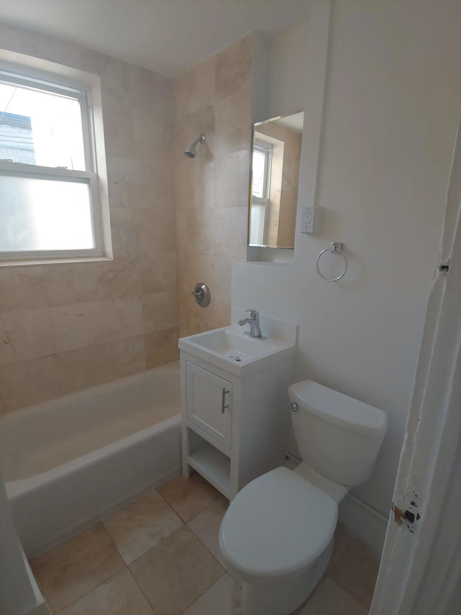 3 bed, 1 bath apartment for rent at 224 Hanover St Unit 20, North End — photo 28 of 35