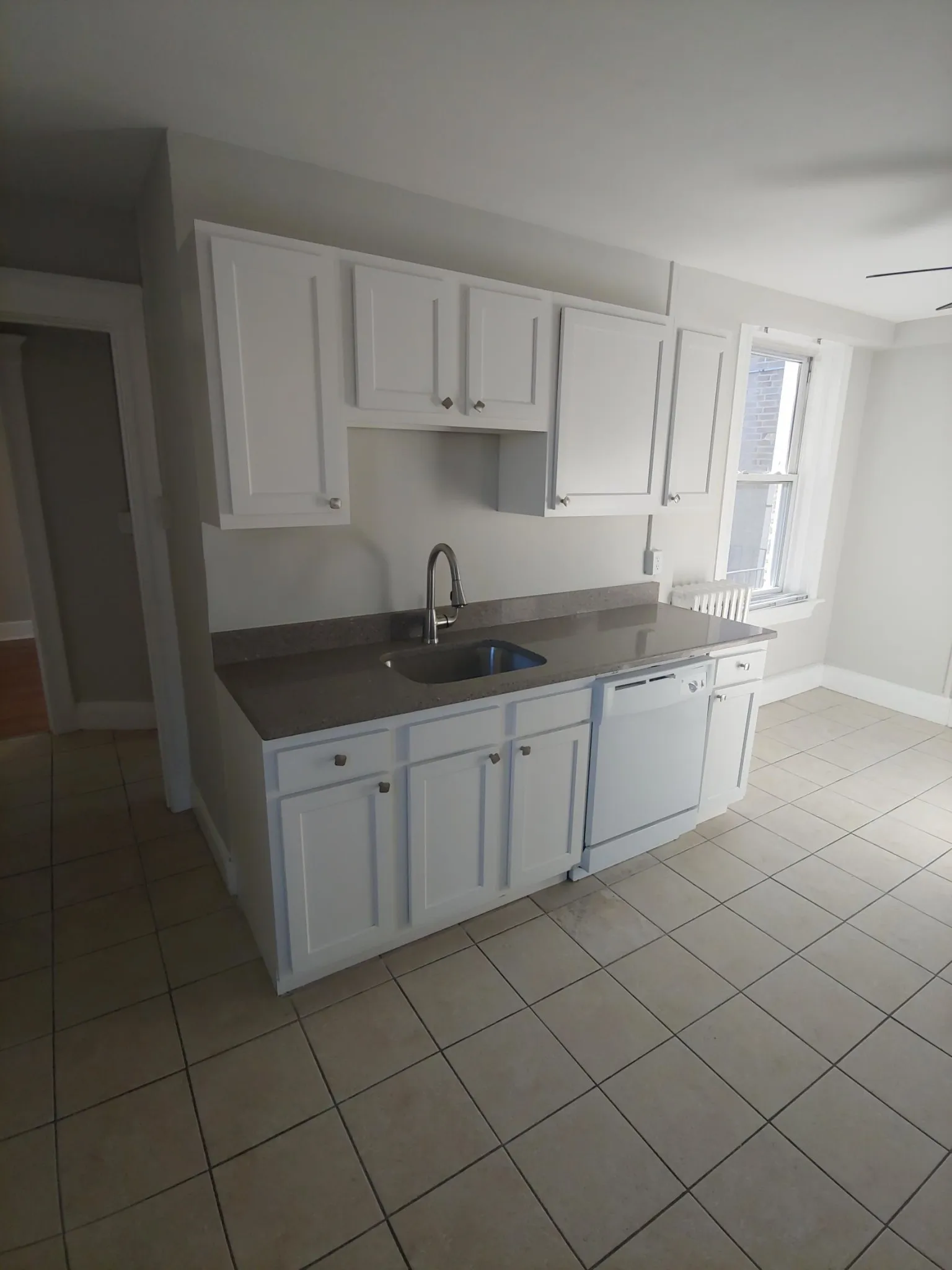 3 bed, 1 bath apartment for rent at 224 Hanover St Unit 20, North End — photo 22 of 35
