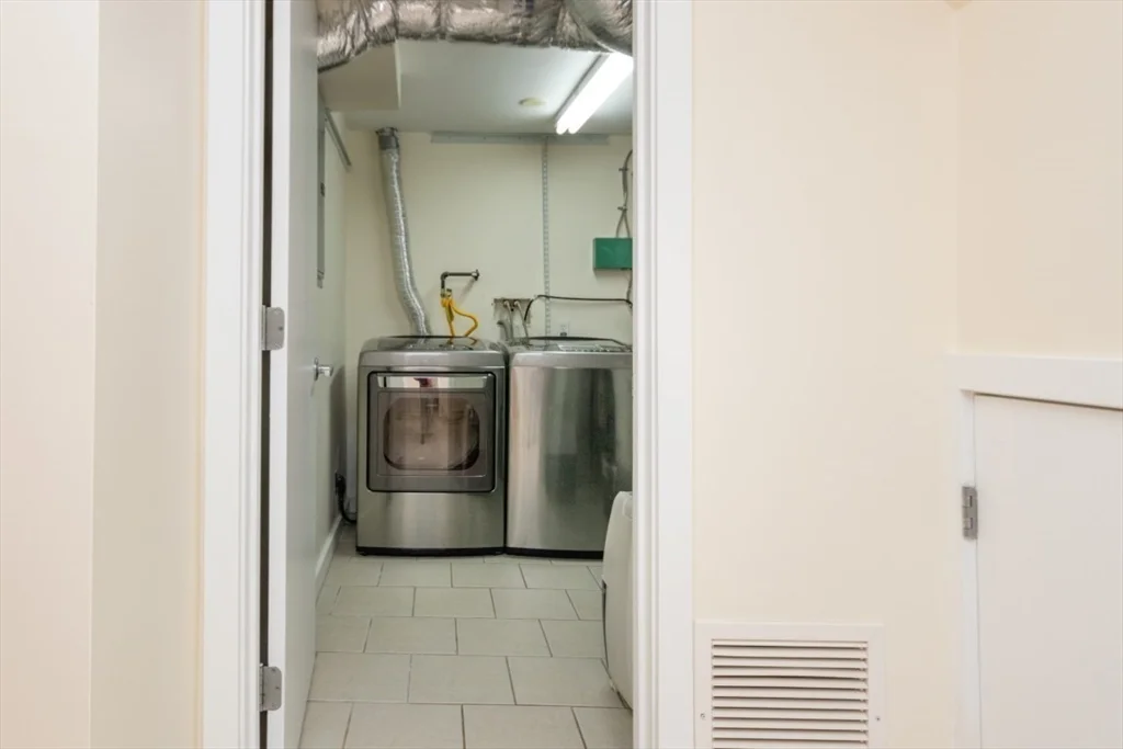 2 bed, 2 bath apartment for rent at 224 Hurley St Unit 1, Kendall Square — photo 16 of 20