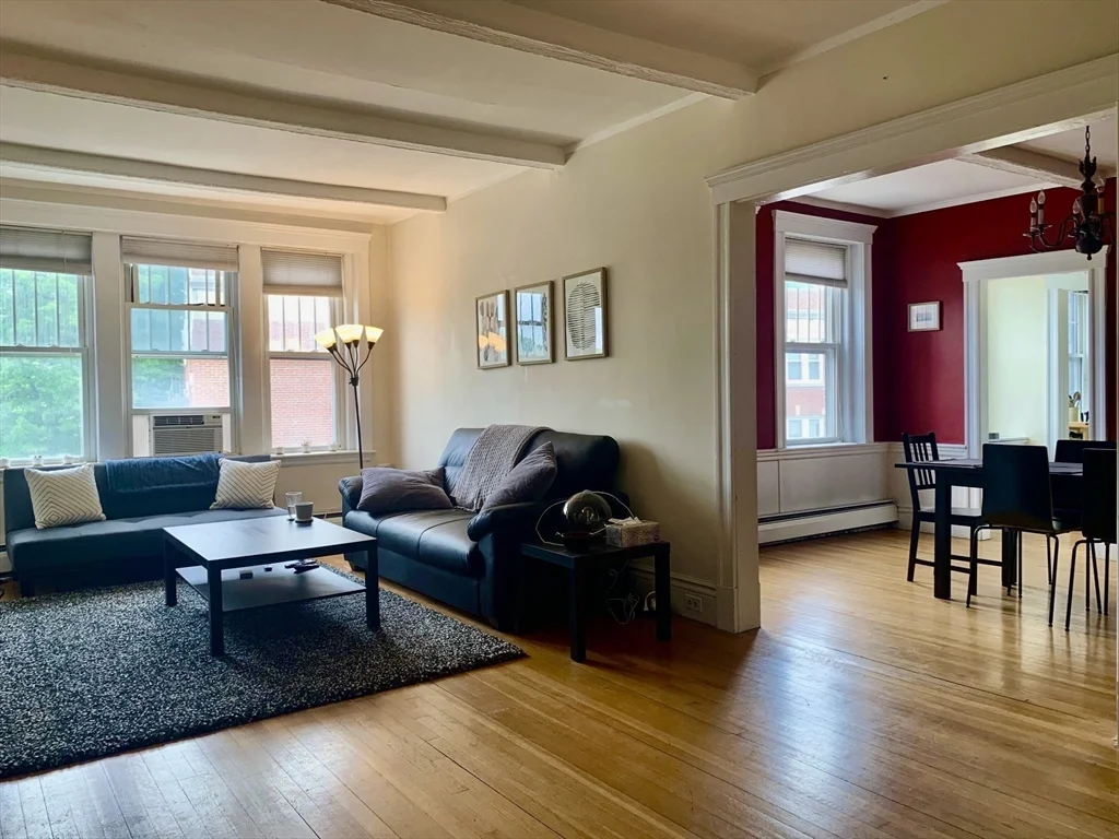 2 bed, 1 bath apartment for rent at 224 Jamaicaway Unit 7, Jamaica Plain — photo 2 of 11