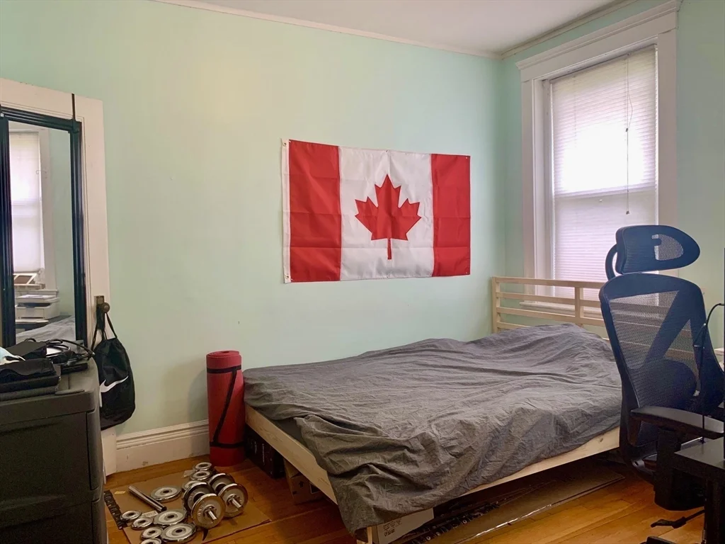 2 bed, 1 bath apartment for rent at 224 Jamaicaway Unit 7, Jamaica Plain — photo 8 of 11