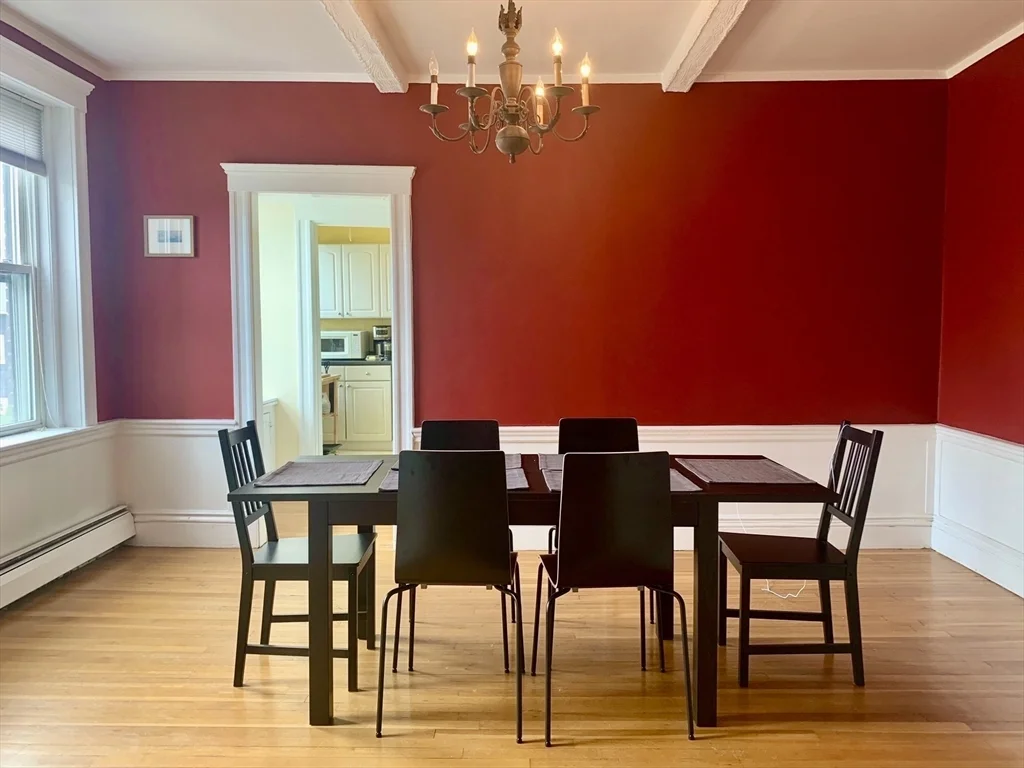 2 bed, 1 bath apartment for rent at 224 Jamaicaway Unit 7, Jamaica Plain — photo 3 of 11