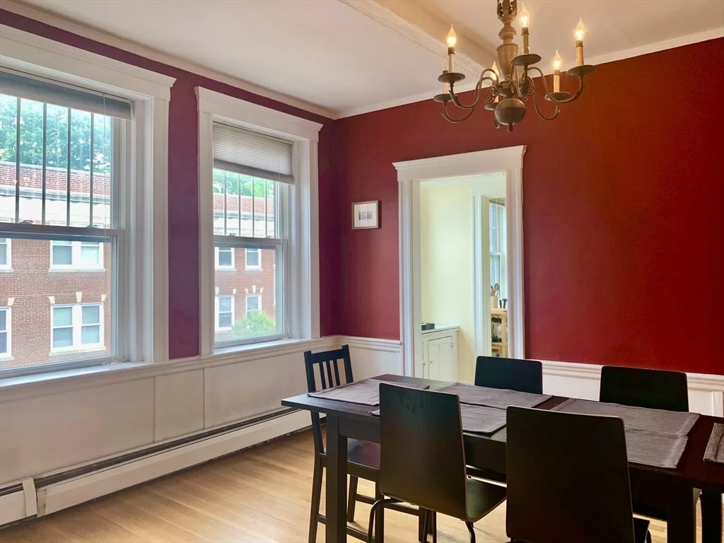 2 bed, 1 bath apartment for rent at 224 Jamaicaway Unit 7, Jamaica Plain — photo 4 of 11