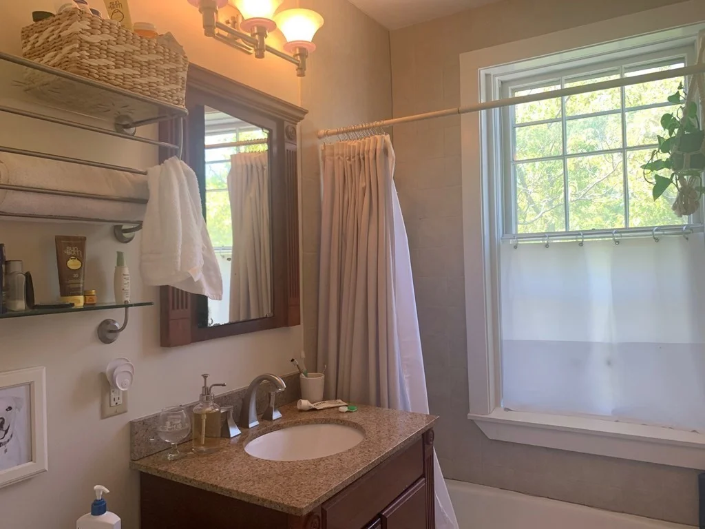 2 bed, 1 bath apartment for rent at 224 Jamaicaway Unit 8, Jamaica Plain — photo 9 of 11