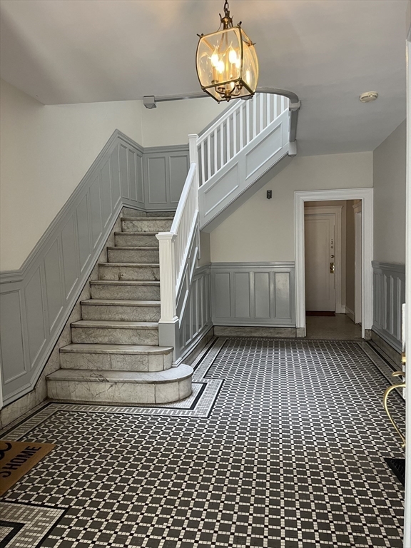2 bed, 1 bath apartment for rent at 224 Jamaicaway Unit 9, Jamaica Plain — photo 9 of 10