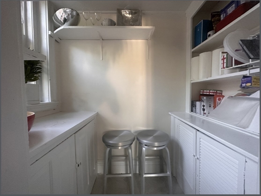 2 bed, 1 bath apartment for rent at 224 Jamaicaway Unit 9, Jamaica Plain — photo 4 of 10