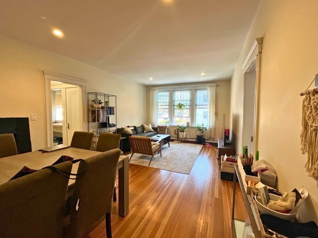 2 bed, 1 bath apartment for rent at 224 Jamaicaway Unit 9, Jamaica Plain — photo 2 of 10