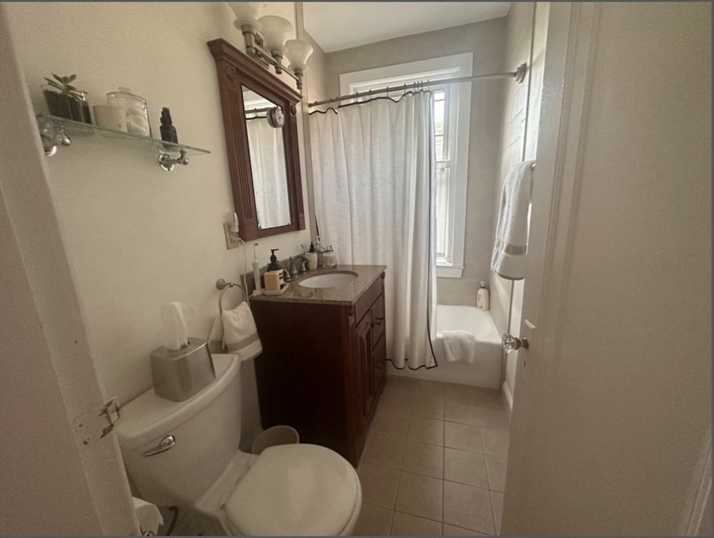 2 bed, 1 bath apartment for rent at 224 Jamaicaway Unit 9, Jamaica Plain — photo 7 of 10