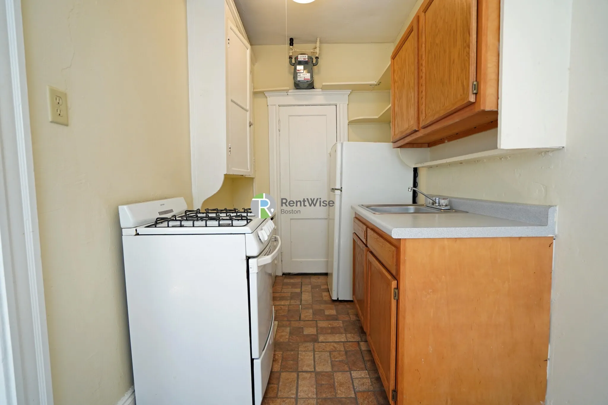 1 bed, 1 bath apartment for rent at 224 Kelton St Unit 3, Allston — photo 5 of 15