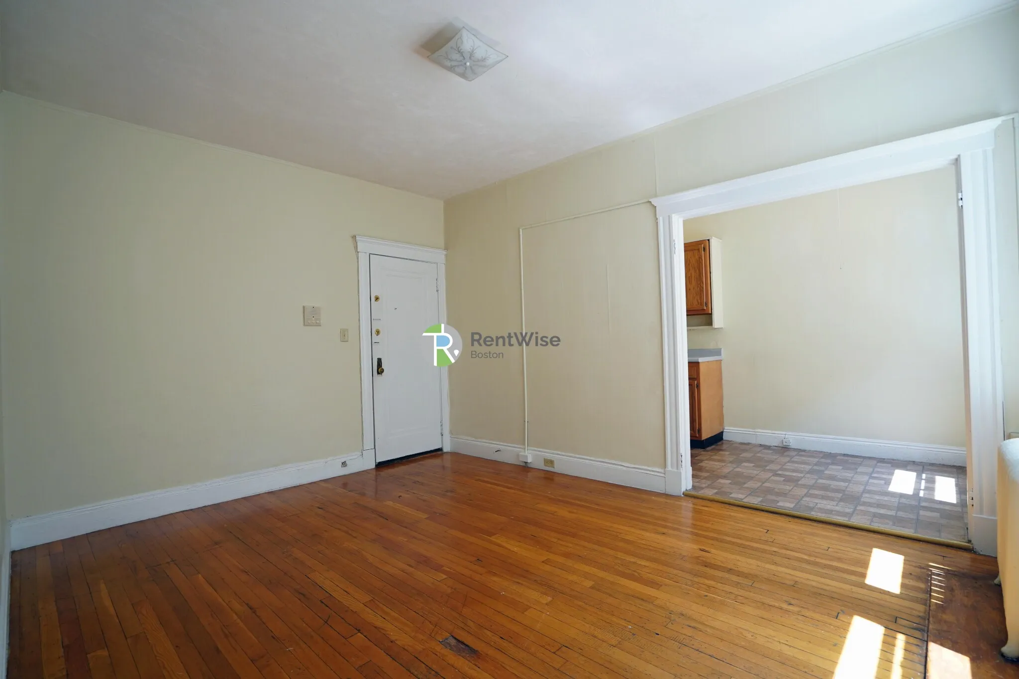 1 bed, 1 bath apartment for rent at 224 Kelton St Unit 3, Allston — photo 2 of 15