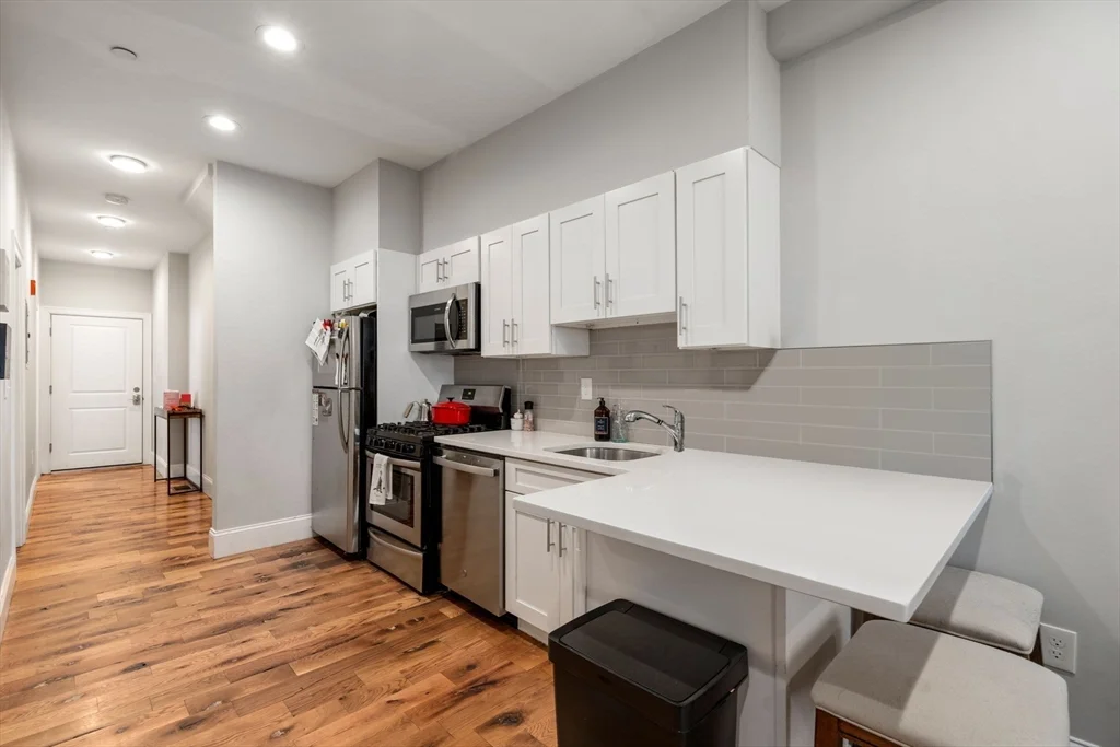 3 bed, 2 bath apartment for rent at 224 Lexington St Unit 1, East Boston — photo 3 of 17