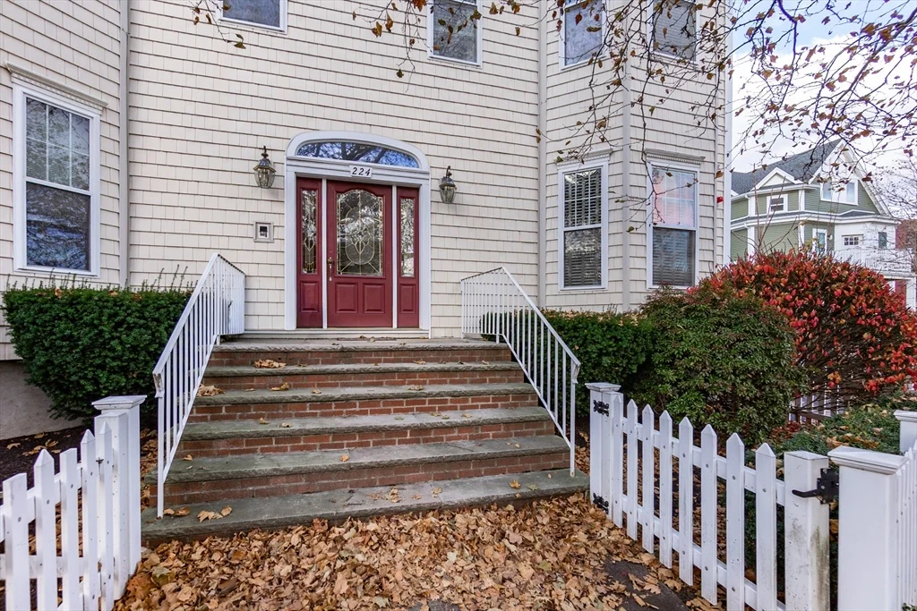 2 bed, 1 bath apartment for rent at 224 Salem St Unit 5, Medford — photo 28 of 31