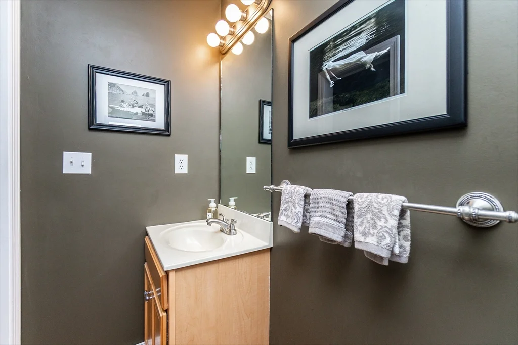 2 bed, 1 bath apartment for rent at 224 Salem St Unit 5, Medford — photo 22 of 31