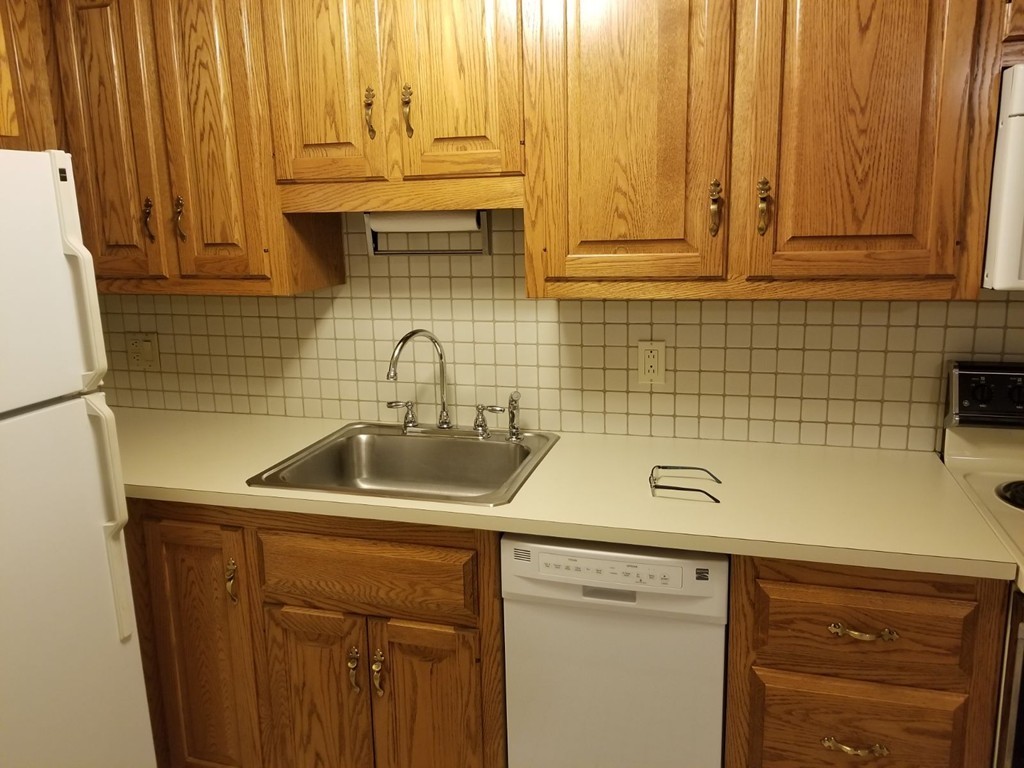 1 bed, 1 bath apartment for rent at 224 School Unit 999, Walpole — photo 3 of 9
