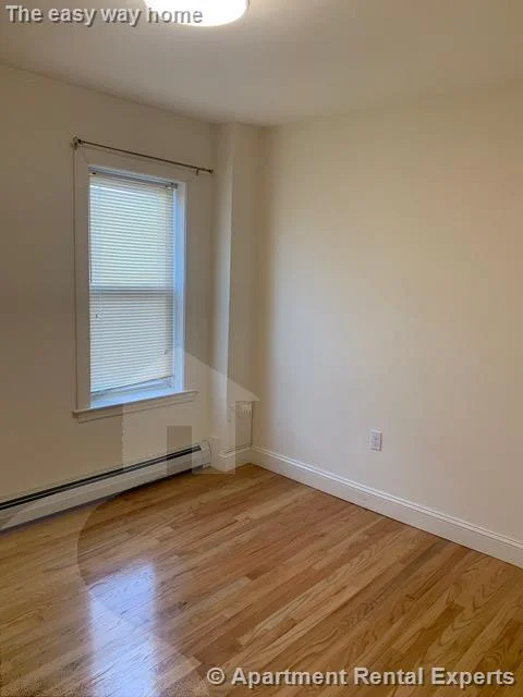 1 bed, 1 bath apartment for rent at 225 Albion St Unit 2, Wakefield — photo 3 of 5