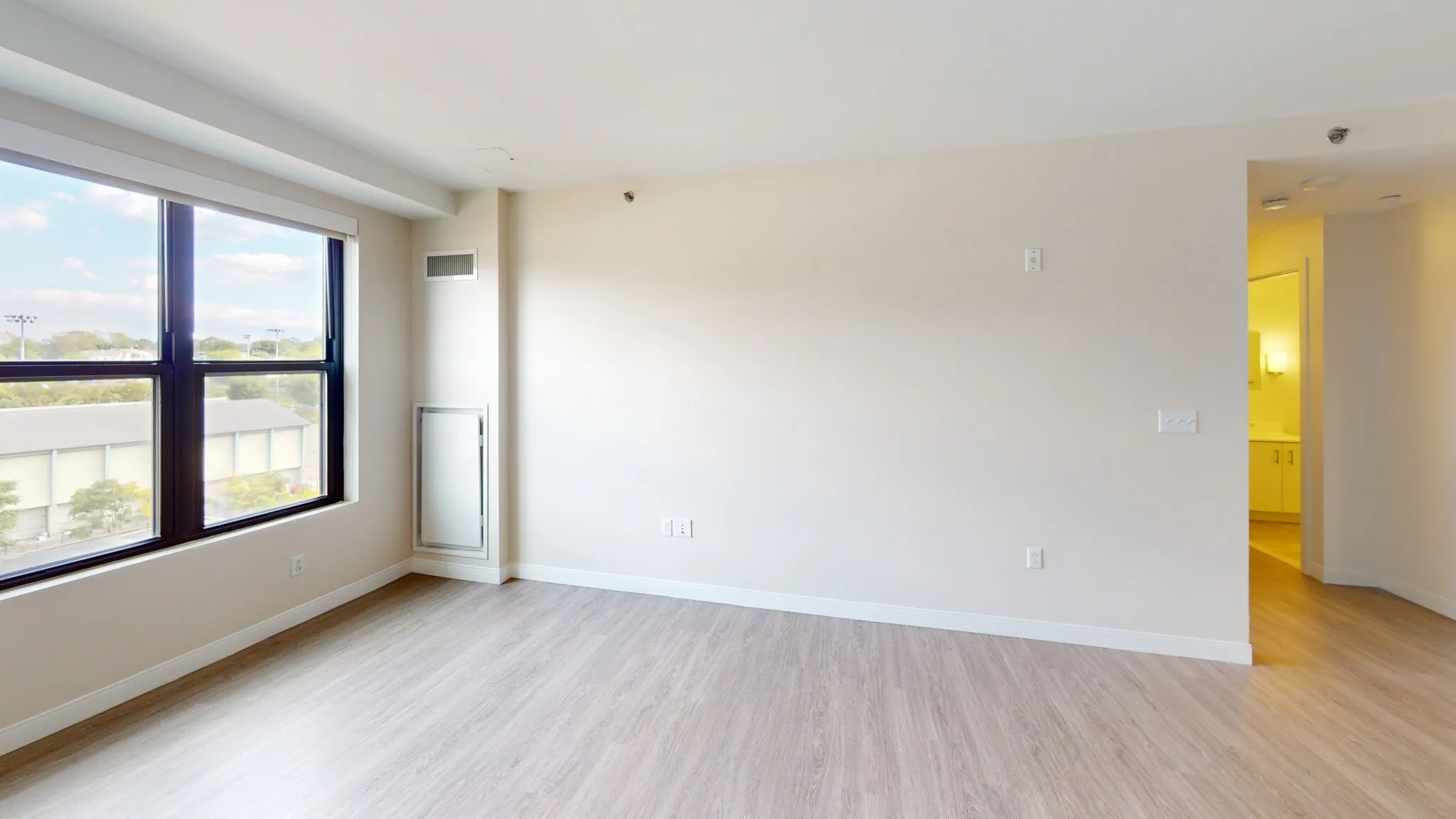 1 bed, 1 bath apartment for rent at 225 Centre St Unit 706, Jamaica Plain — photo 3 of 10