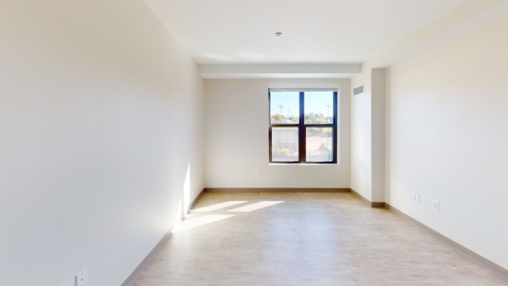 2 bed, 2 bath apartment for rent at 225 Centre St Unit 708, Jamaica Plain — photo 4 of 9