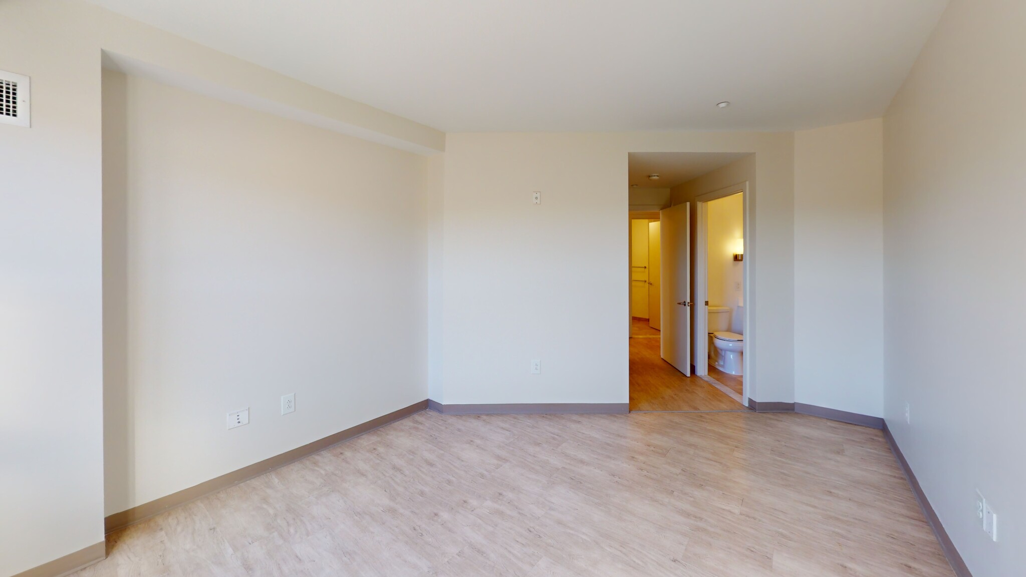 2 bed, 2 bath apartment for rent at 225 Centre St Unit 708, Jamaica Plain — photo 3 of 9