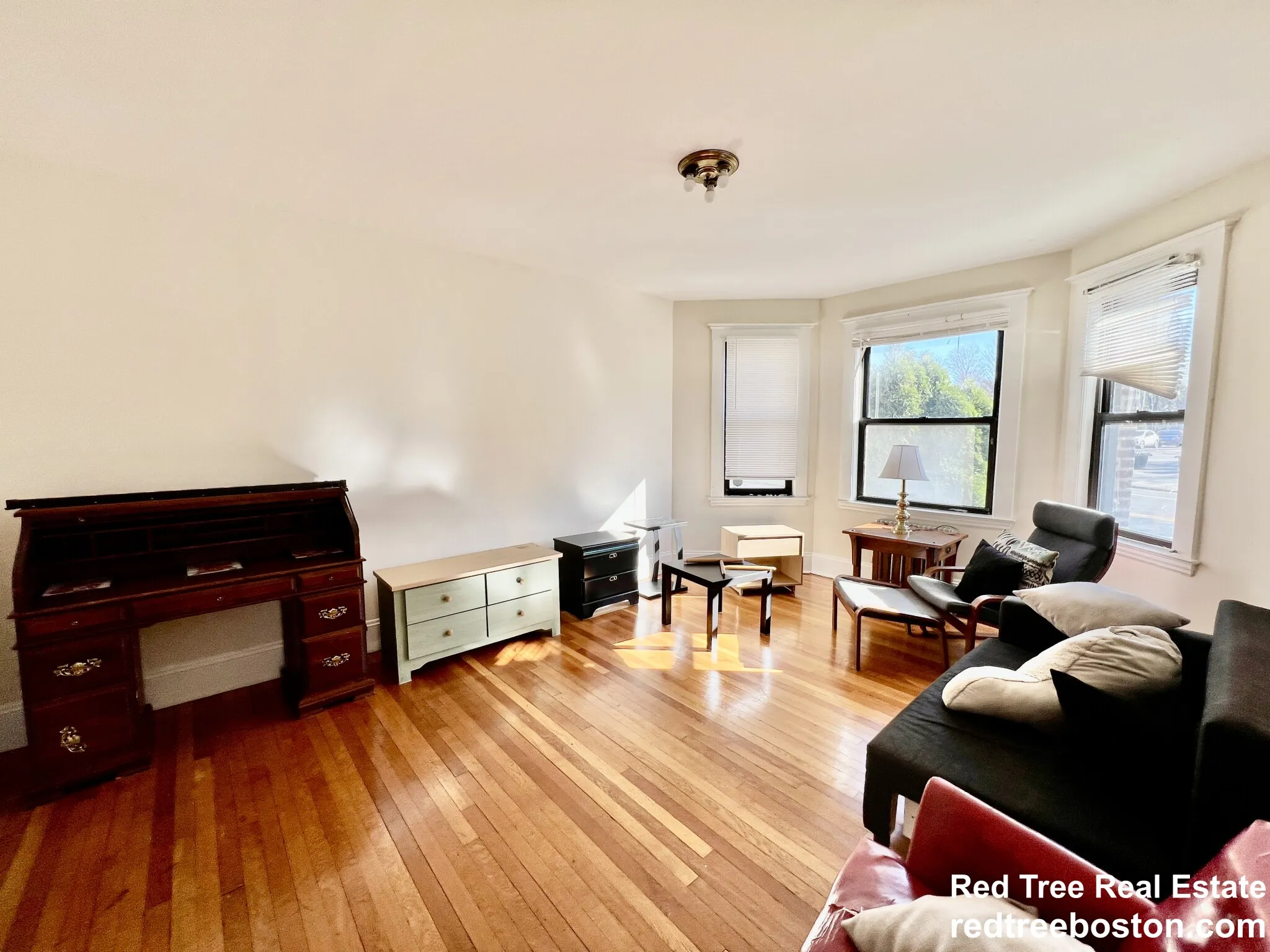 4 bed, 1 bath apartment for rent at 225 Chestnut Hill Ave Unit 1, Brighton — photo 2 of 25