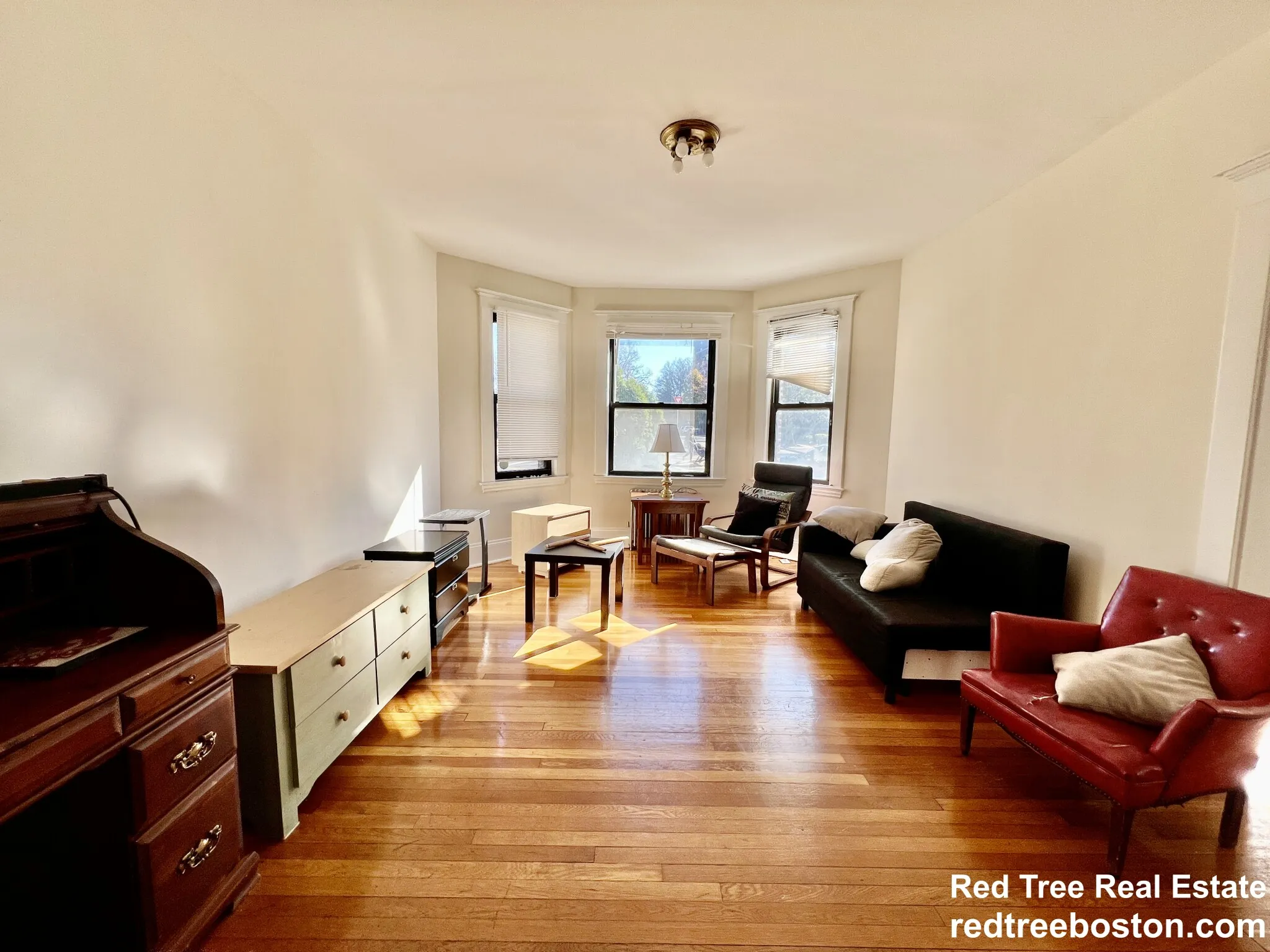 4 bed, 1 bath apartment for rent at 225 Chestnut Hill Ave Unit 1, Brighton — photo 1 of 25
