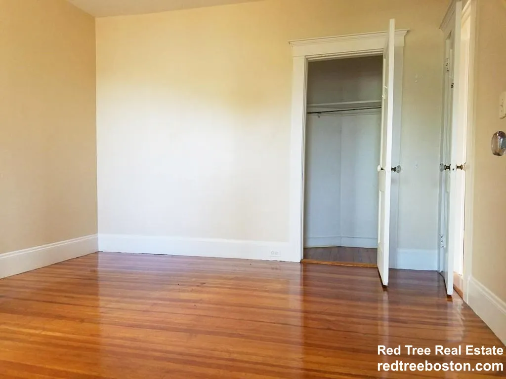 4 bed, 1 bath apartment for rent at 225 Chestnut Hill Ave Unit 1, Brighton — photo 18 of 25