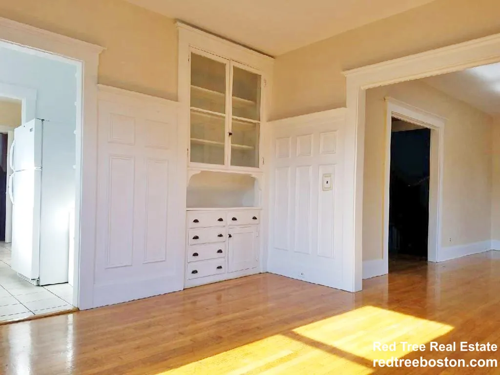4 bed, 1 bath apartment for rent at 225 Chestnut Hill Ave Unit 1, Brighton — photo 24 of 25