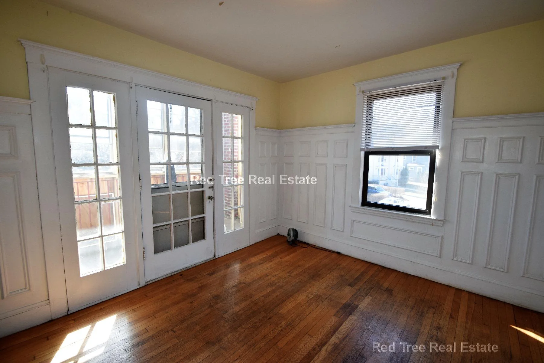 4 bed, 1 bath apartment for rent at 225 Chestnut Hill Ave Unit 2, Brighton — photo 2 of 17